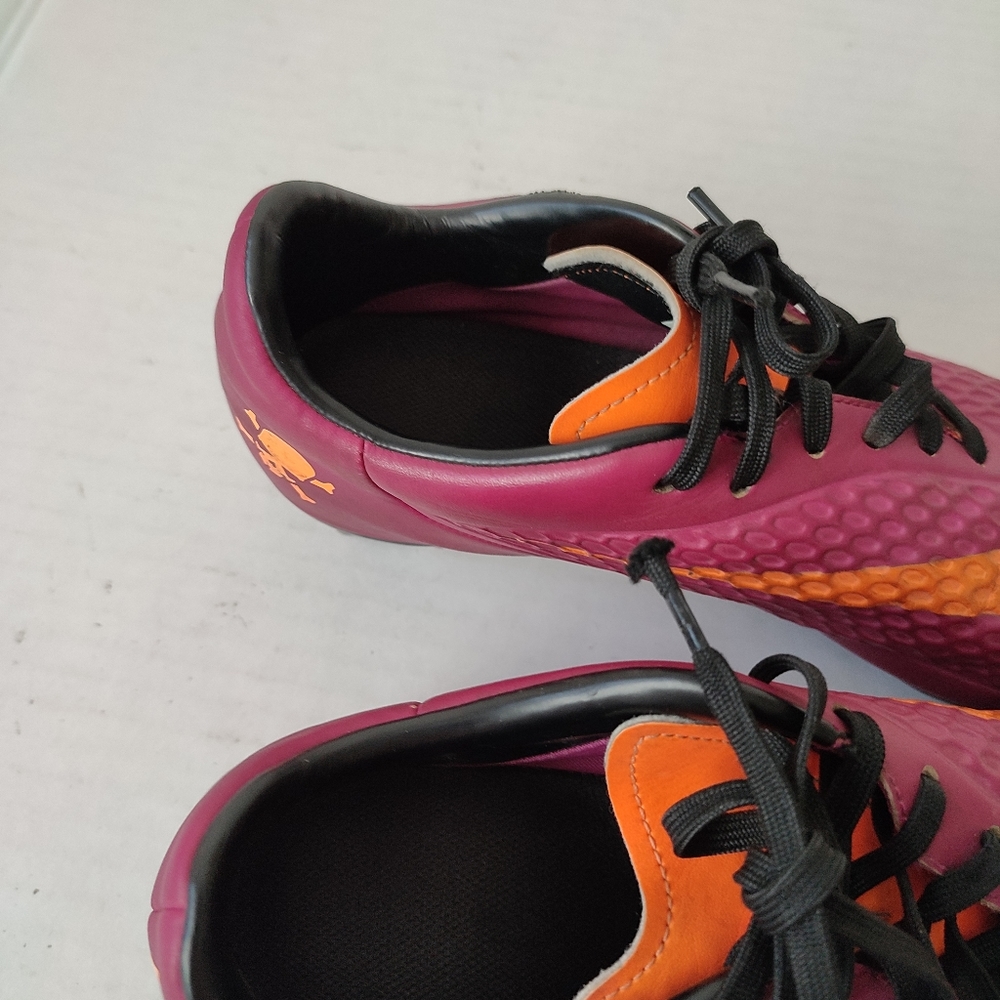 Nike Cleats - Picture 8 of 16